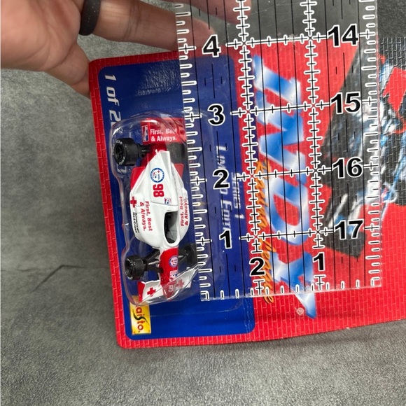 Maisto 1998 Die Cast 1:18 Indy Racing Replicas American Red Cross #98 - Picture 6 of 6
